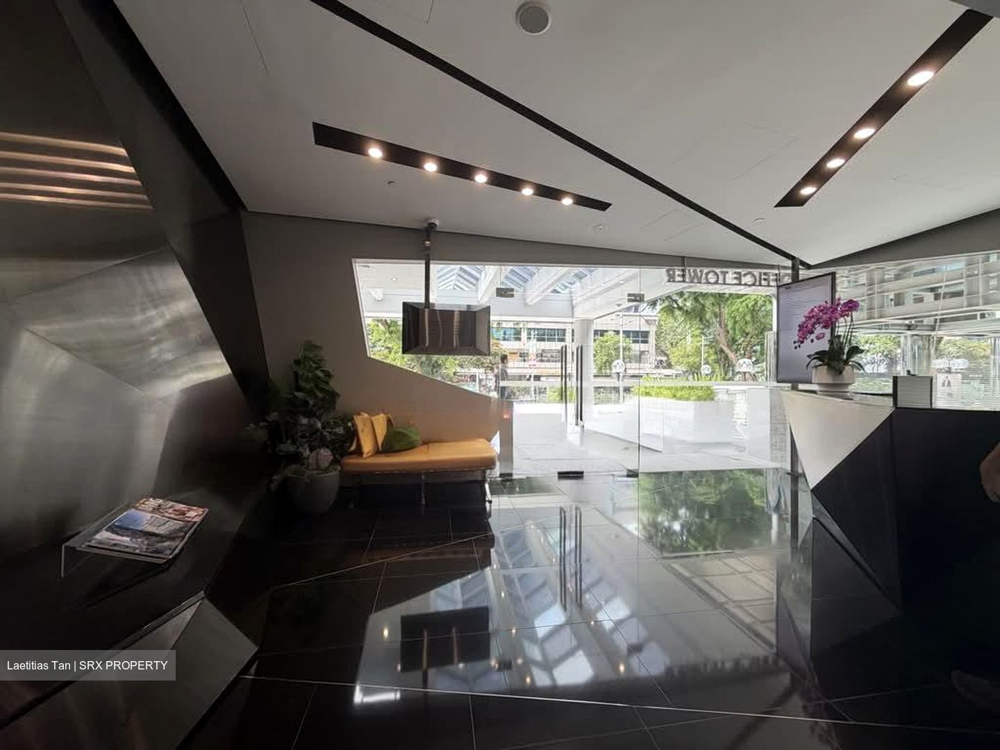 Wisma Atria (D9), Office #592354301